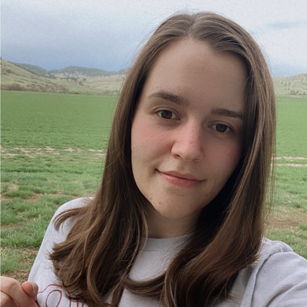 Meet your Posher, Kayla Rose